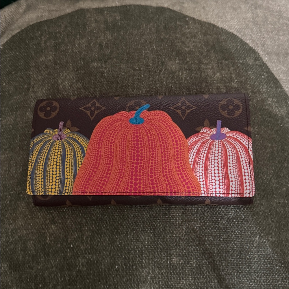 Louis Vuitton Yayoi Kusama Pumpkin Wallet-Limited LV Collection-Authentic 💯
